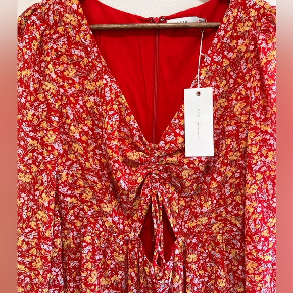 Lush NWT Playing at Perfect Red Floral Balloon Long Sleeve Romper Cut Out, L - Picture 4 of 15